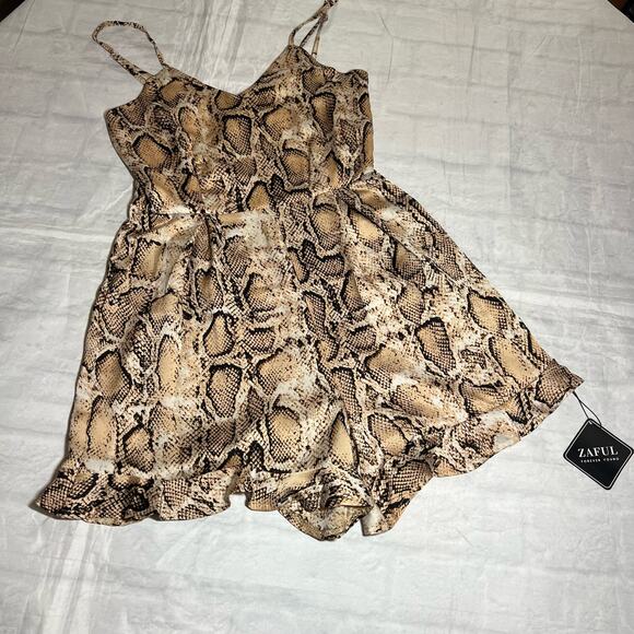 Zaful Snake Romper S NWT - Picture 1 of 3